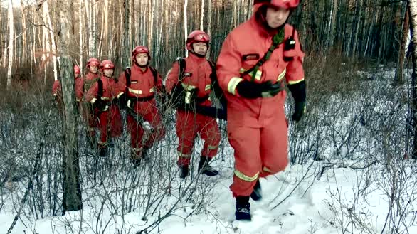 MV《做自己的光》：致敬奋战在一线的最美“逆行者” 森林消防指战员
